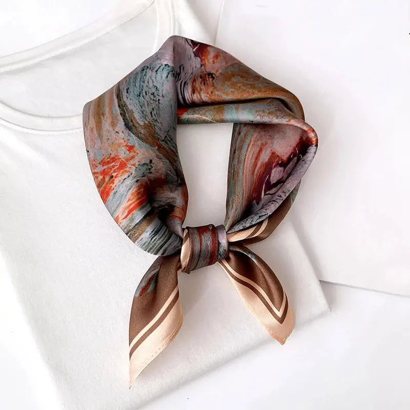 Neuer Schal 100% Seide Bandana Damen Quadratische Schals Wickeltuch Mulberry Frühlingsmode Luxus Hochwertige Stirnband Hijab-Schals