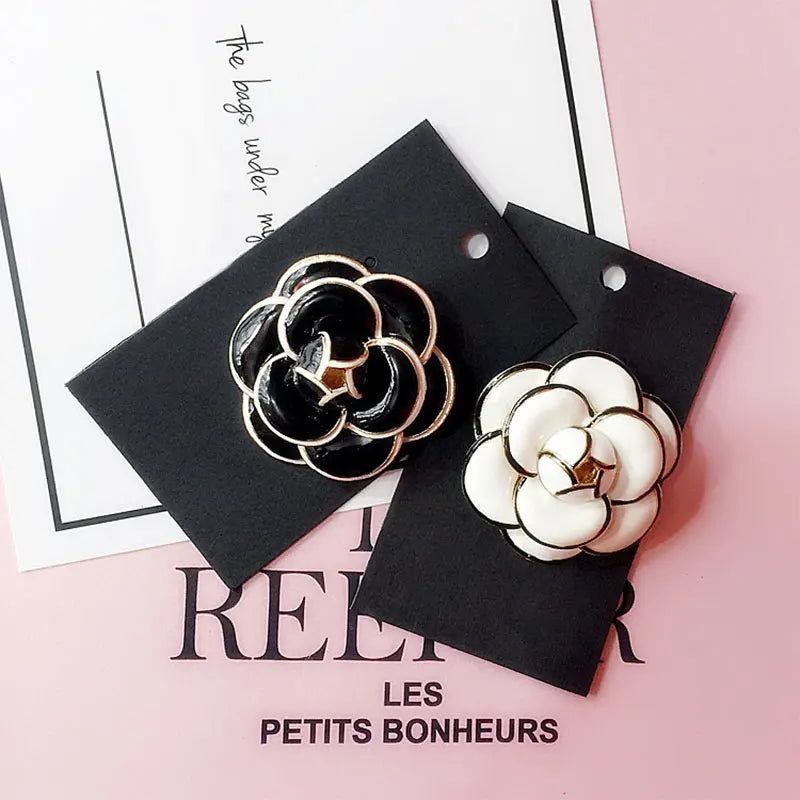 Broche Camellia CC de luxe de haute qualité, grande marque, écharpes, boucle, broches de Saint-Valentin pour femme, cadeau, accessoires