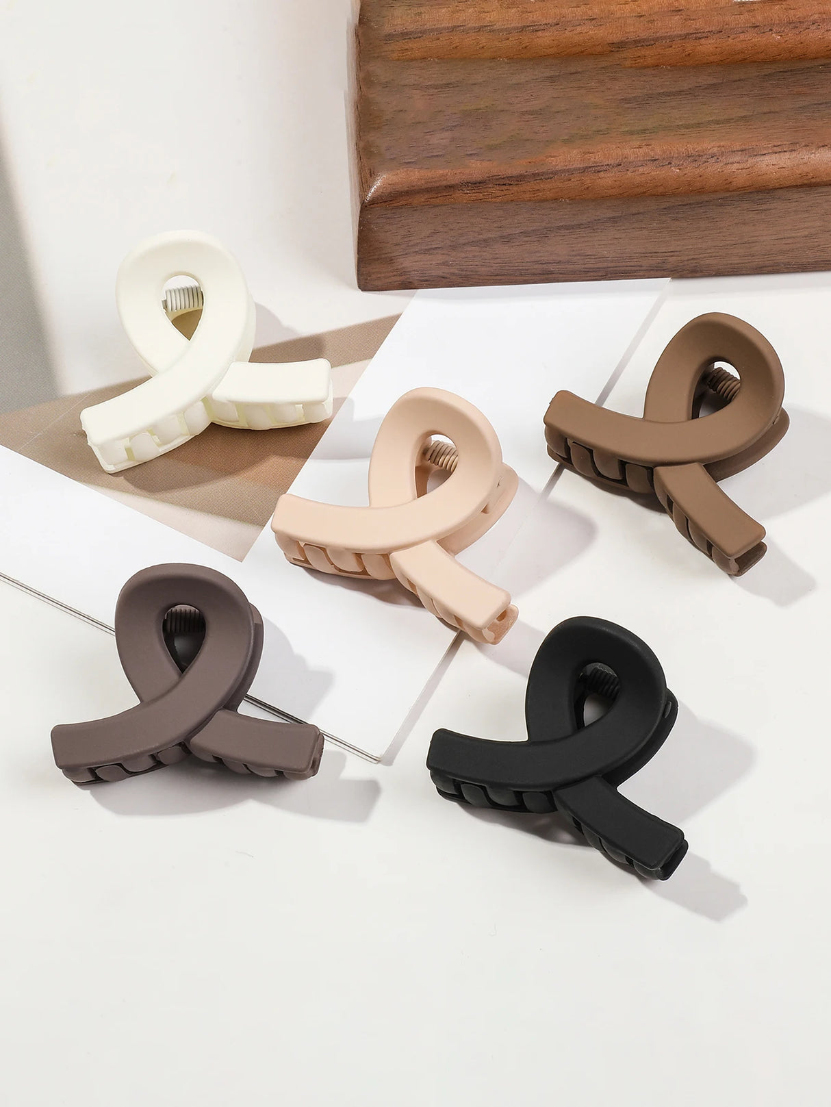 Lot de 5 petites pinces à cheveux en forme de fleur pour femmes et filles, pinces rectangulaires mates, barrettes demi-cercles pour cheveux fins