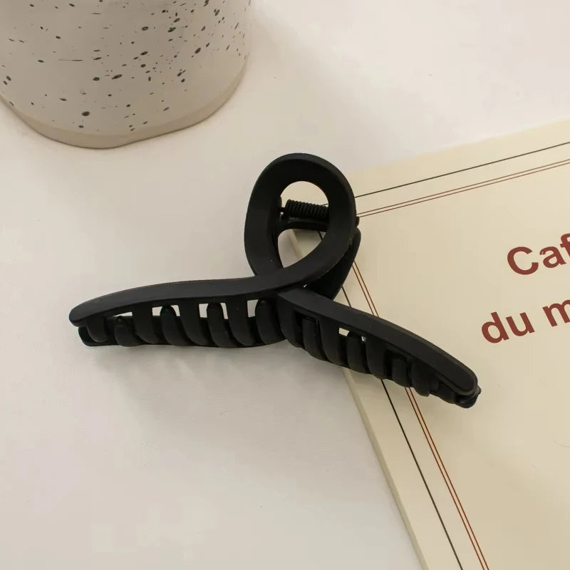 Black Square Cross Large Acrylic Hair Clamps Claw Clips for Women Matte Frosted Geometric Shark Clips Minimalist Daily Headwear
