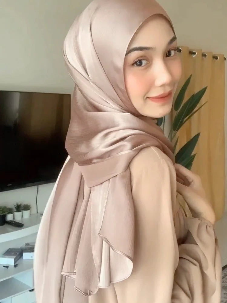 Plissierter, zerknitterter Satin-Hijab-Schal, Medina-Seidenschals, einfarbige Tücher, Stirnband, Schal, Wickeltuch, muslimische Frauen, Schleier, Turban, Hijabs
