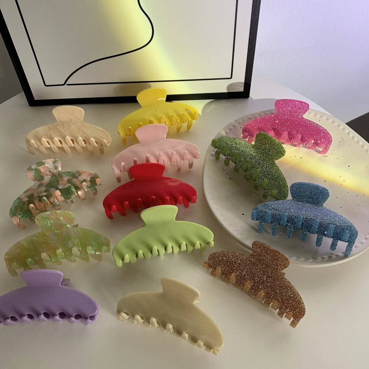 YHJ Vintage Glitter Hair Clip Acetate Claw Clip Bath Barrette Summer Crab Hair Clip Trendy Hair Clips Hair Accessories for Wome