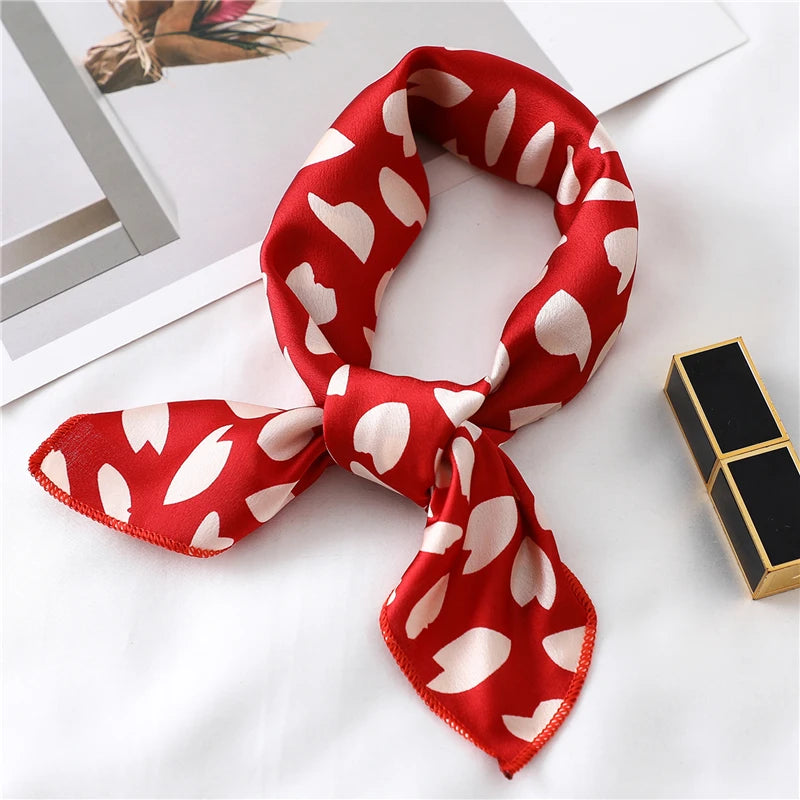 Petit foulard carré en soie pour femme, imprimé tendance, pour le bureau, le cou, bandeau pour cheveux, mouchoir, 2022