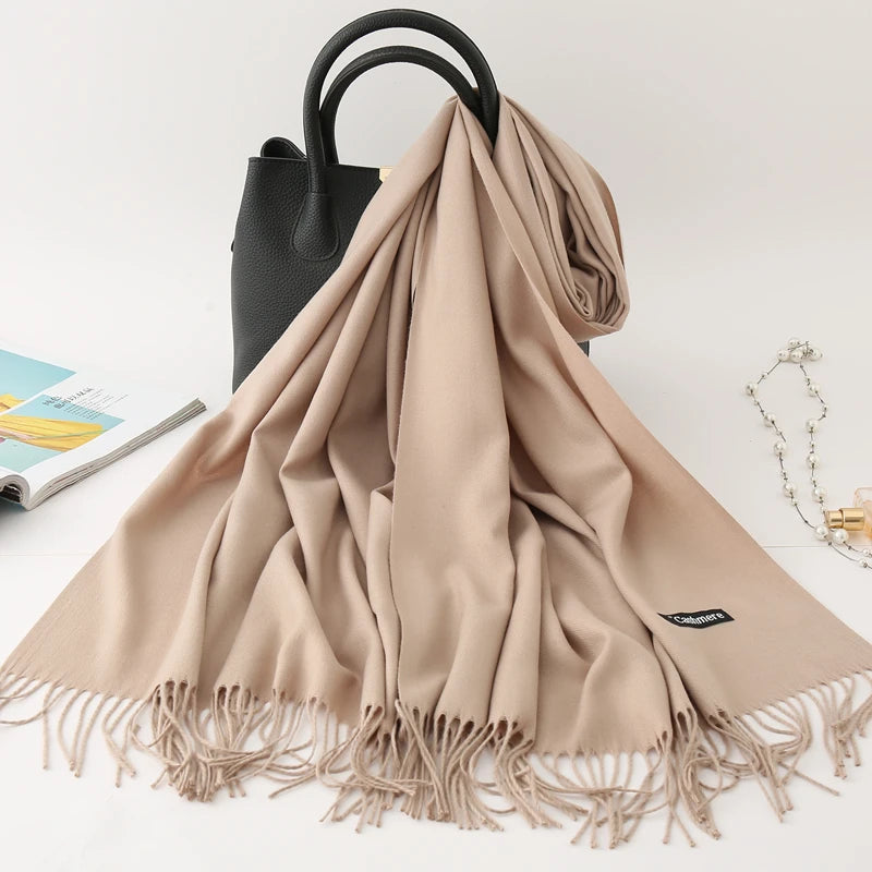Écharpe d'hiver 2022 en cachemire épais et solide pour femme, foulard chaud pour le cou et la tête, hijab, pashmina, châle et bandana à pompon