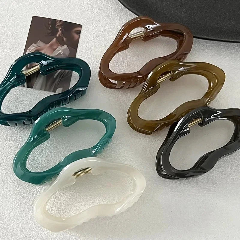 Elegant Clouds Hollow Out Hair Claws Clip Women Girls Jelly Acrylic Hair Clamps Plastic Hairpins Barrettes Hair Accessories