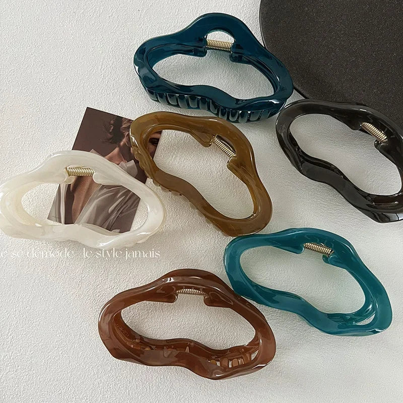 Elegant Clouds Hollow Out Hair Claws Clip Women Girls Jelly Acrylic Hair Clamps Plastic Hairpins Barrettes Hair Accessories