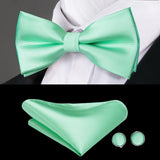 Hi-Tie Nœuds papillon verts de Noël pour hommes Cravate papillon en soie Ensemble de boutons de manchette et mouchoirs pour fête de mariage Nœud papillon uni à carreaux cachemire