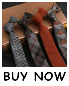 JEMYGINS Cravates de Noël pour hommes 9 cm en soie rouge de bonne qualité, ensemble de pinces à cravate imprimées pour fête, mariage, festival, cadeau