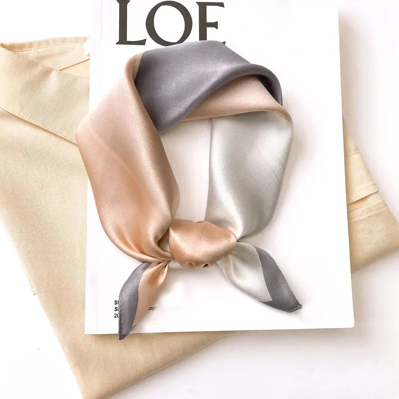 Neuer Schal 100% Seide Bandana Damen Quadratische Schals Wickeltuch Mulberry Frühlingsmode Luxus Hochwertige Stirnband Hijab-Schals