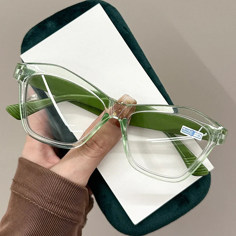 Retro Men Women Clear Lens Presbyopia Glasses Personalized Cat Eye Reading Glasses Blue Light Blocking Eye Protection Eyewear