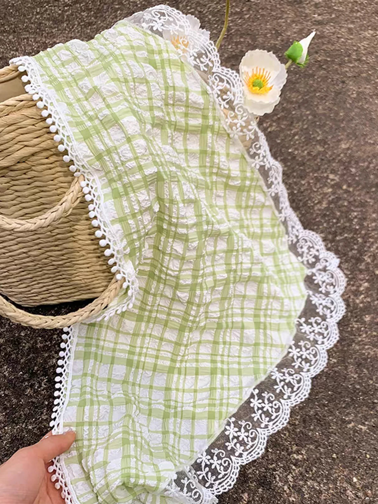 1 foulard triangulaire en dentelle rétro des années 1950, foulard brodé en dentelle, bandana floral au crochet pour femmes et filles