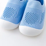 Chaussures de printemps populaires pour bébés, maille tricotée, respirantes, pour filles et garçons de 0 à 3 ans, baskets décontractées à enfiler, antidérapantes, pour tout-petits, pré-marcheurs