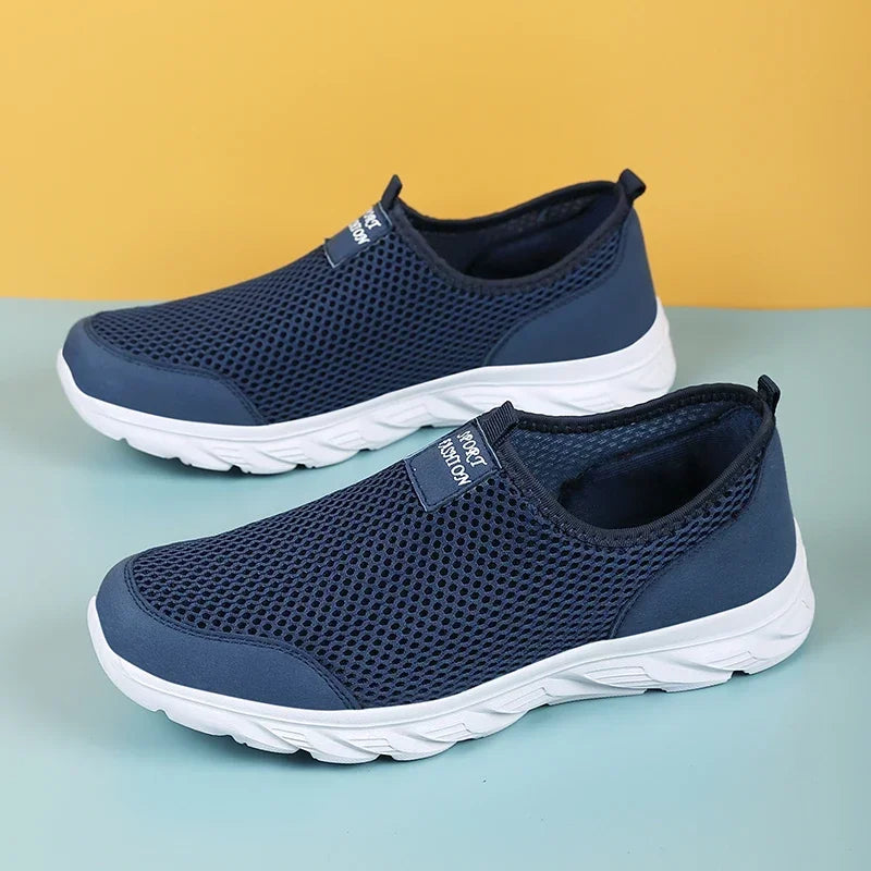 MAEDEF Fashion Breathable Men Casual Shoes Lightweight Outdoor Walking Shoe Non-slip Men's Sneakers Slip on Comfortable Footwear