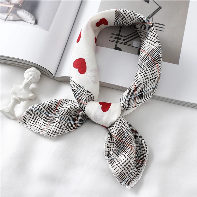 Petit foulard carré en soie pour femme, imprimé tendance, pour le bureau, le cou, bandeau pour cheveux, mouchoir, 2022
