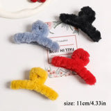 4Pcs/Set Plush Hair Claw Elegant Acrylic Hairpins Faux Fur Hair Clip Barrette Crab Headwear for Women Girls Hair Accessories