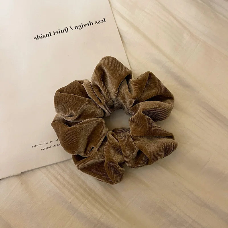 Woman Large Velvet Autumn And Winter Elastics Hair Band Solid Color Scrunchies Hair Ties Ladies Ponytail Hold Hair Accessories