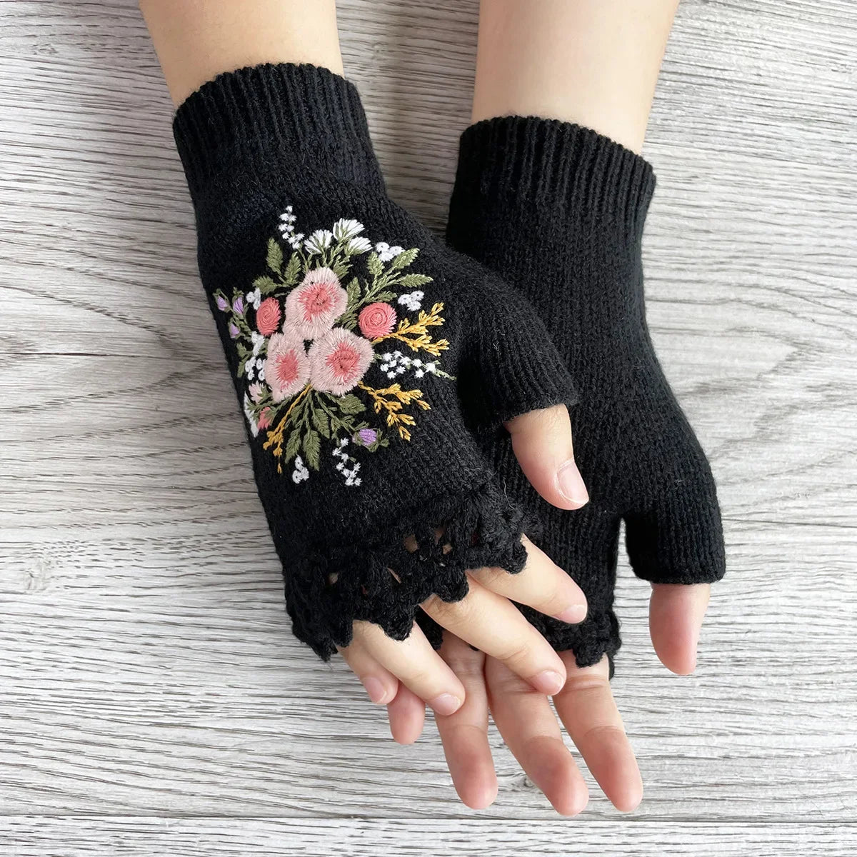 Gants tricotés à la main pour femmes, chauds, automne-hiver, brodés à fleurs, demi-doigts, sans doigts, pour filles