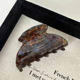 French Women's Hair Clips Elegant Acetate Hair Claw Medium Size Sweet Shark Clip Exquisite Girl Hairs Accessories Headwear 2024