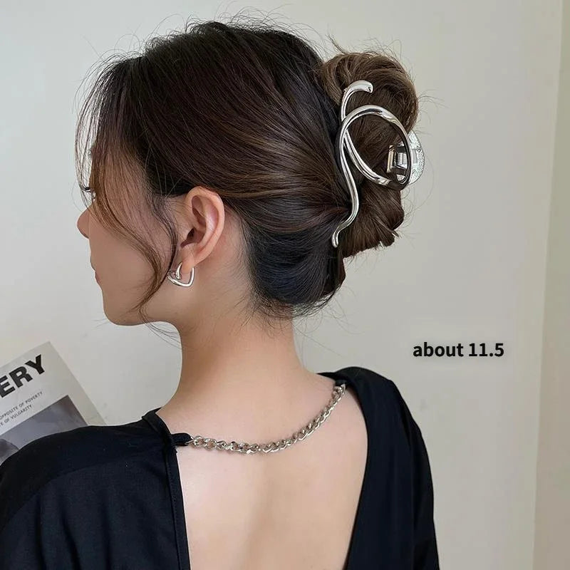 2023 New Fashion Metal Hair Claws Clip for Women Girls Trendy Hair Clip Barrette Hairpins Party Headwear Hair Accessories Tiara