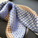 Neue schal frauen frühling gedruckt 100% echt seide schals wrap schal platz Foulard Büro Halstuch Hijab Pashmina bandana femme